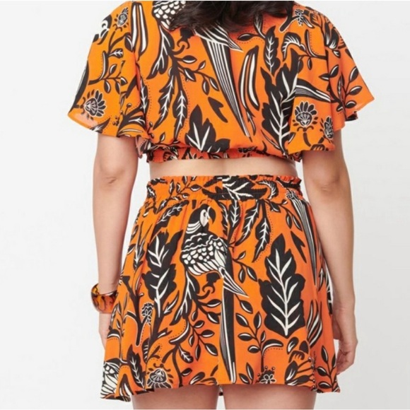 Unique Vintage Red & Black Parrot 2 Piece Crop Top and Skirt Set NWT - Picture 3 of 12